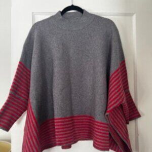 Poncho-like sweater GUC